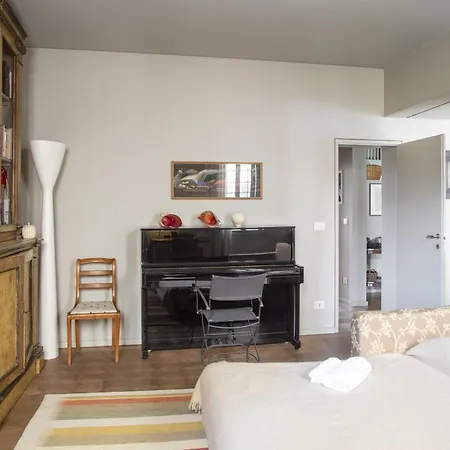 Apartamento Rio Barnaba Grande - With Garden & Terrace - Locappart Venecia